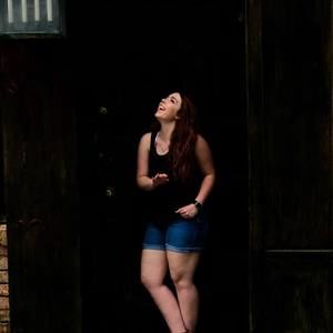 Meet your Posher, Julia